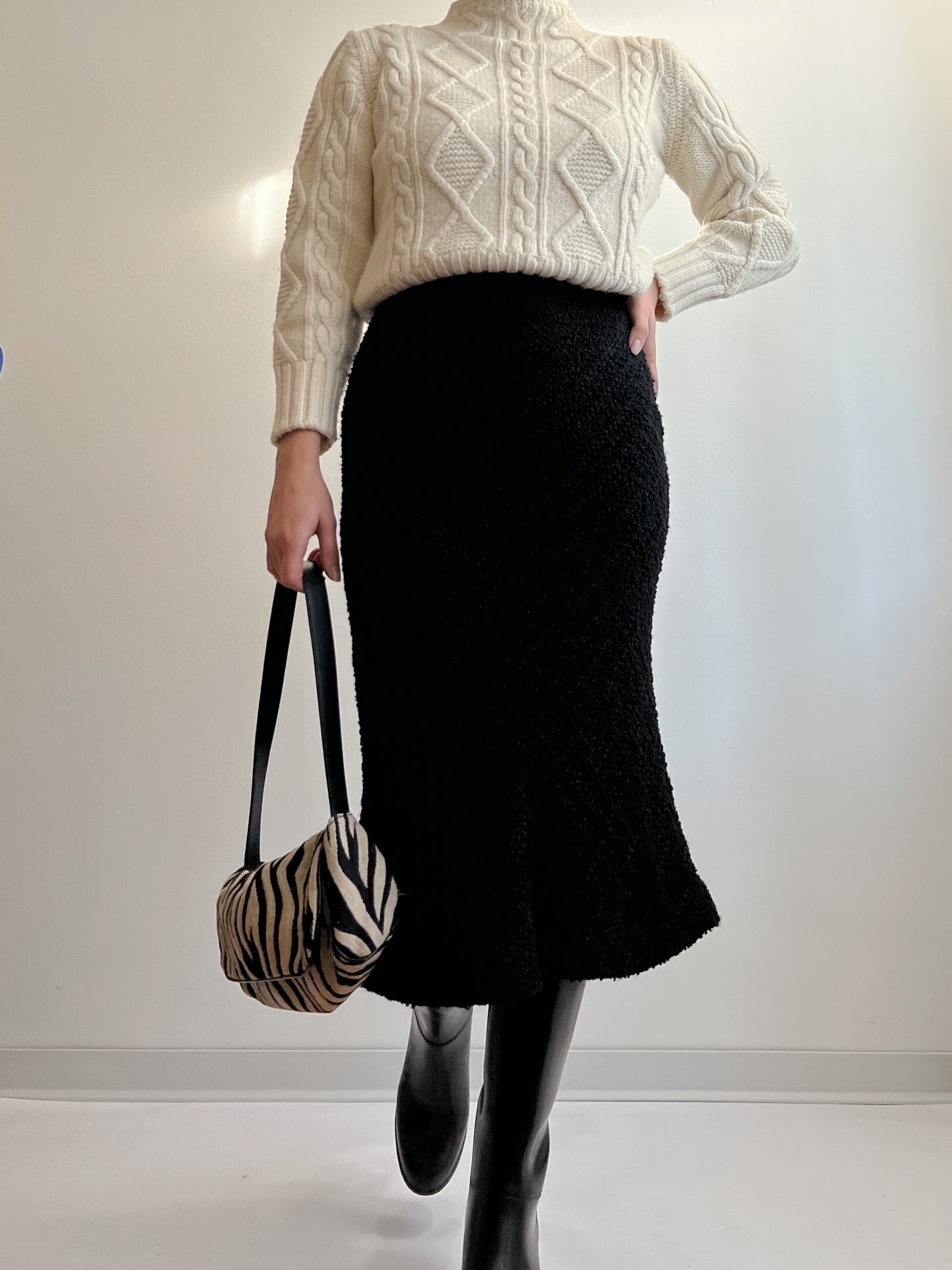 Marella bouclè wool and viscose black midi skirt