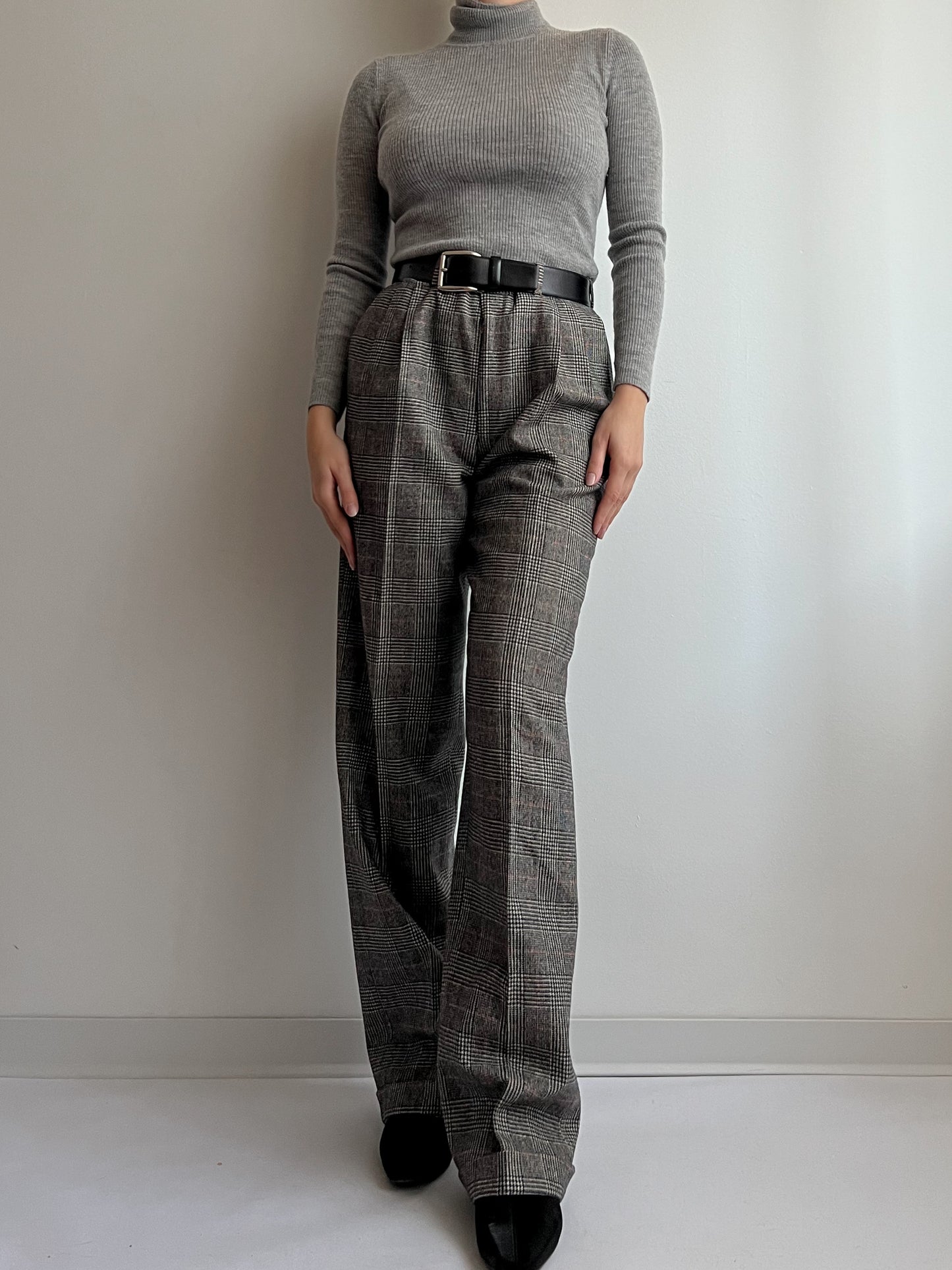 Vintage pure virgin wool tailored pleated pants