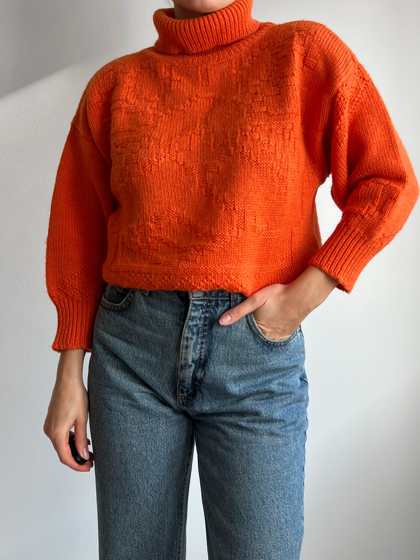 Vintage pure wool orange turtleneck pull