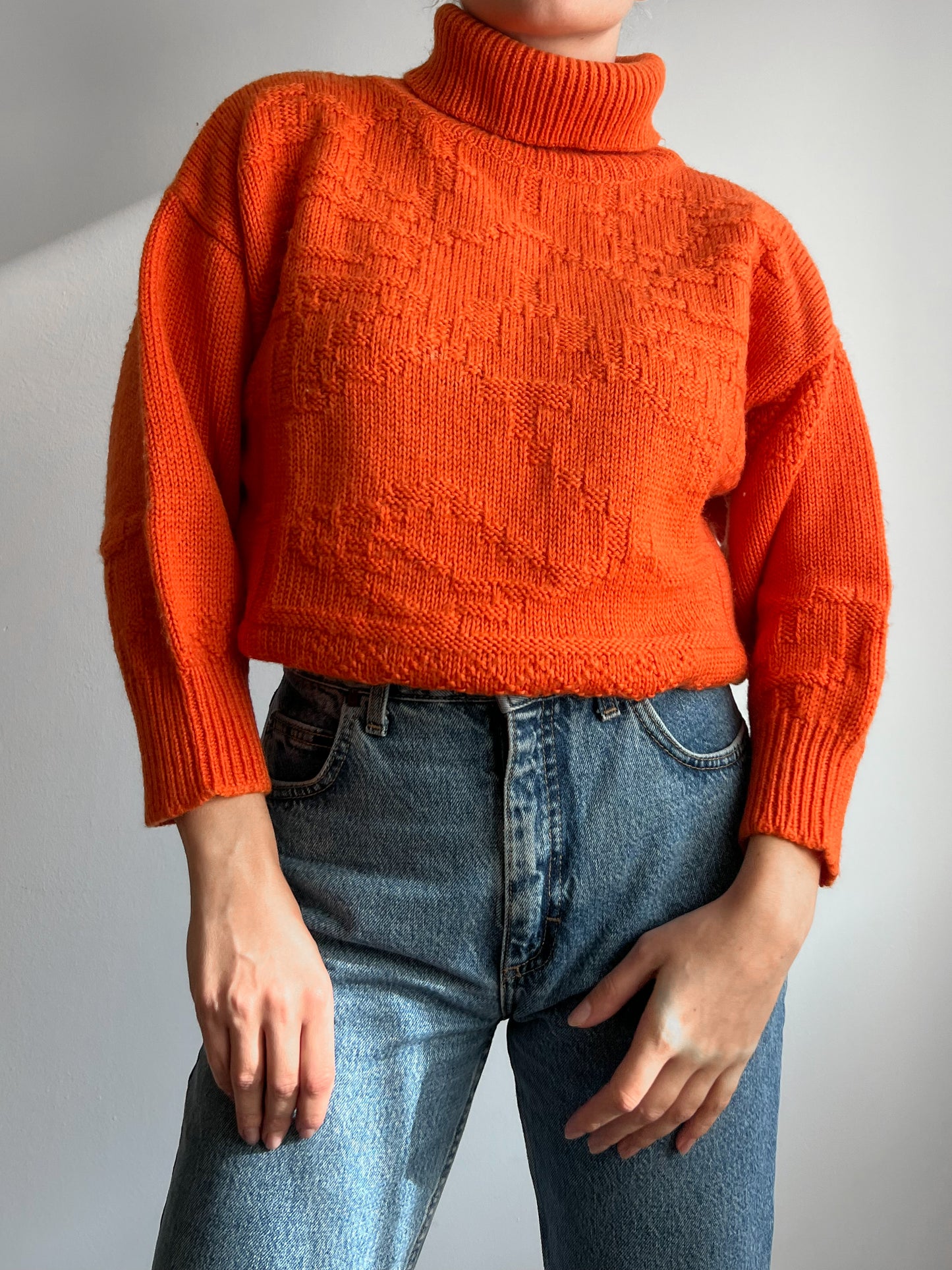 Vintage pure wool orange turtleneck pull