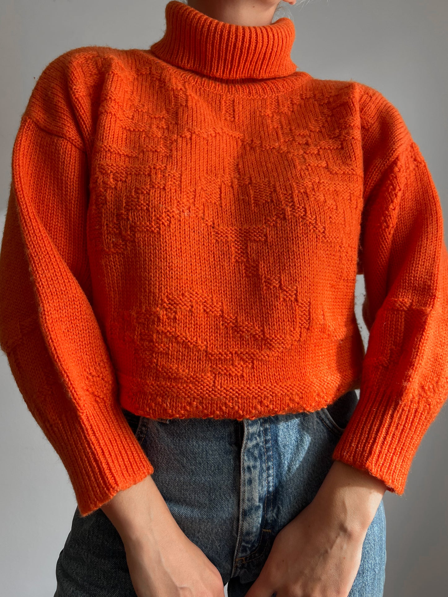 Vintage pure wool orange turtleneck pull