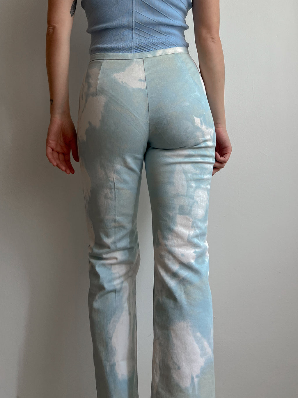 Pantaloni effetto nuvola