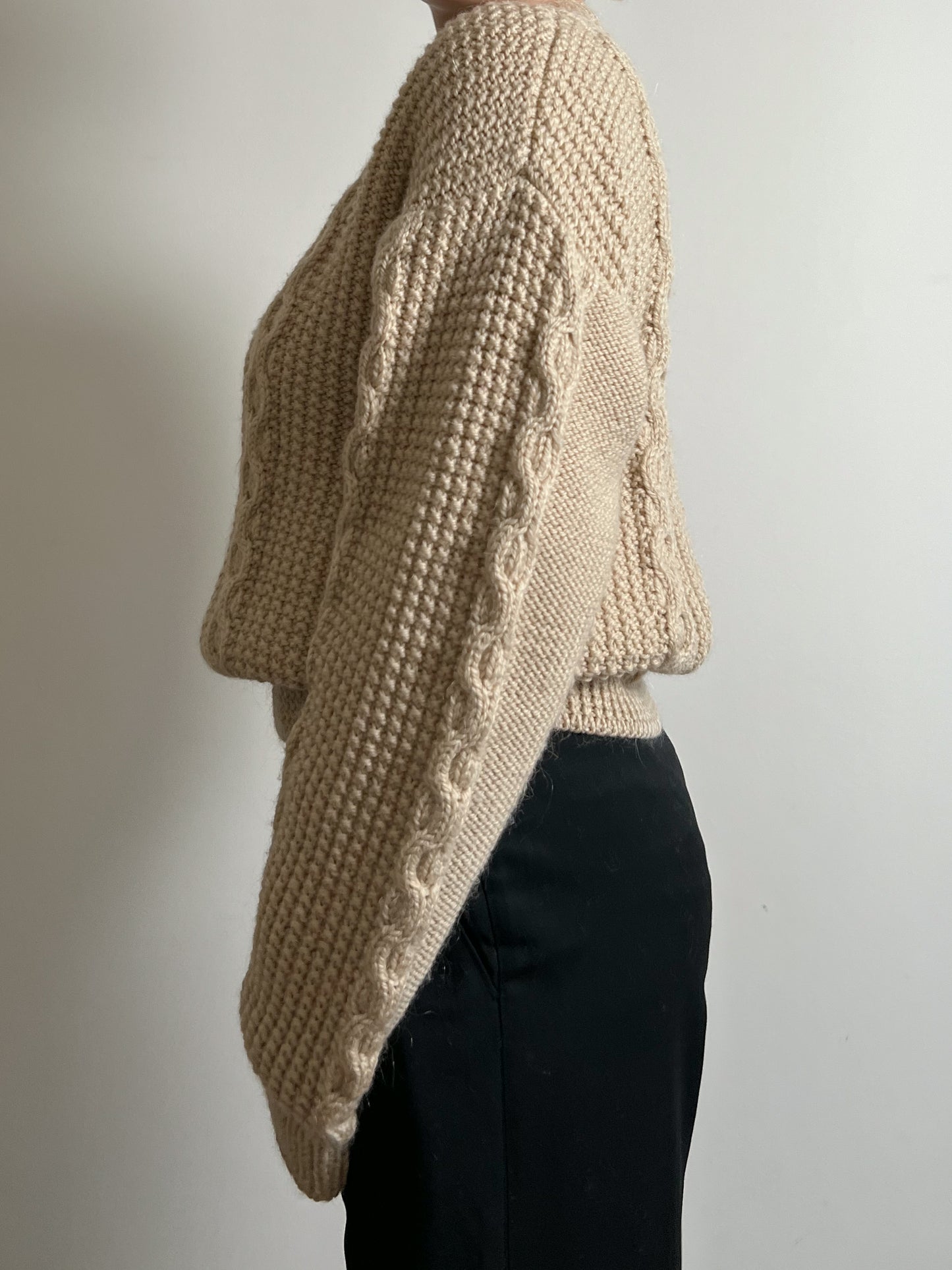 Pure wool embroidered beige pull