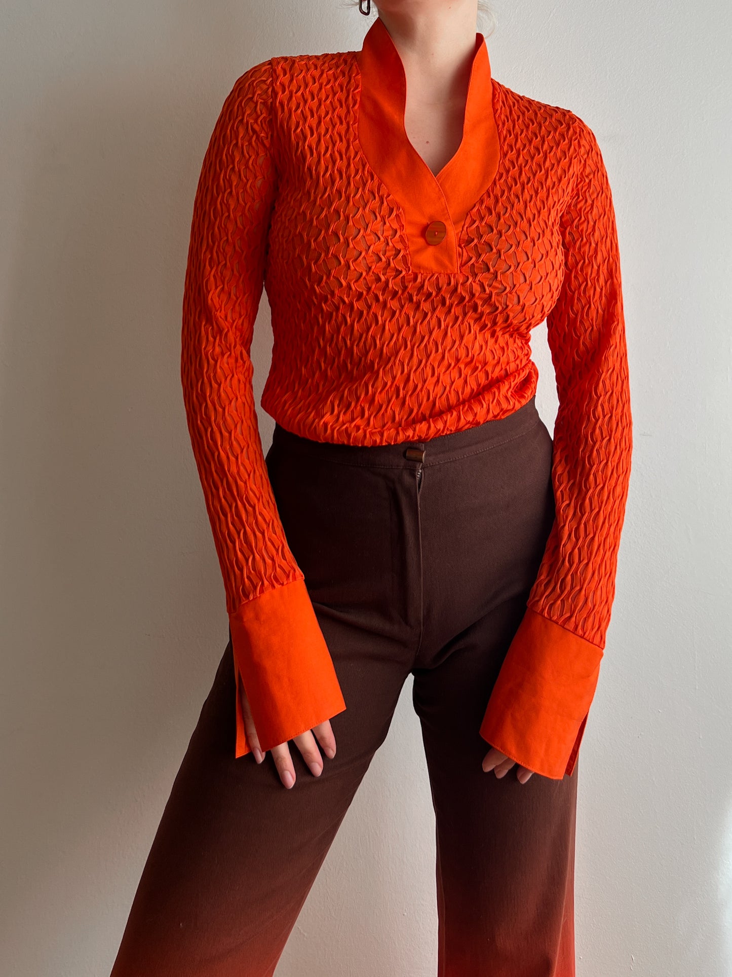 Long sleeves orange top