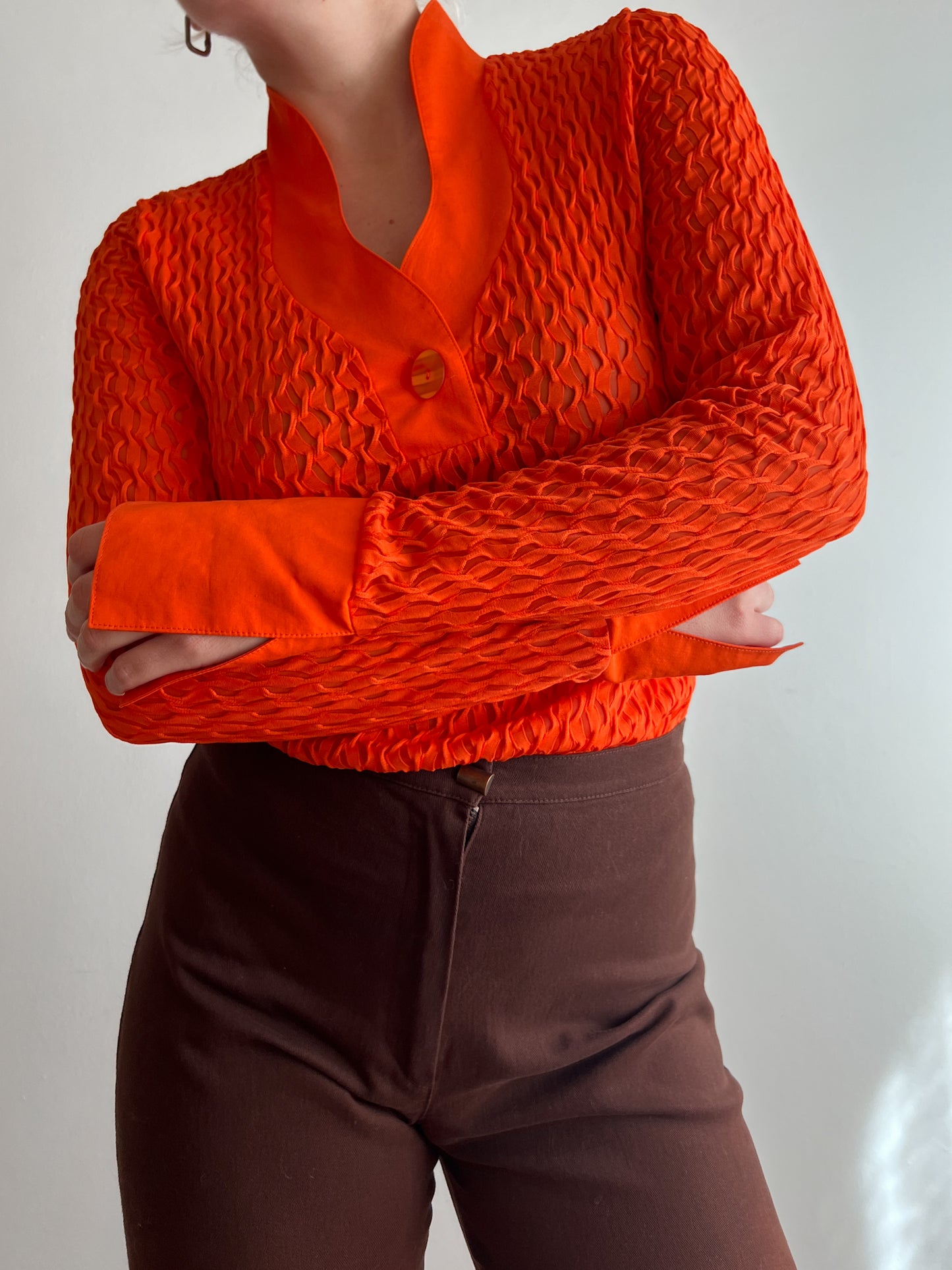 Long sleeves orange top