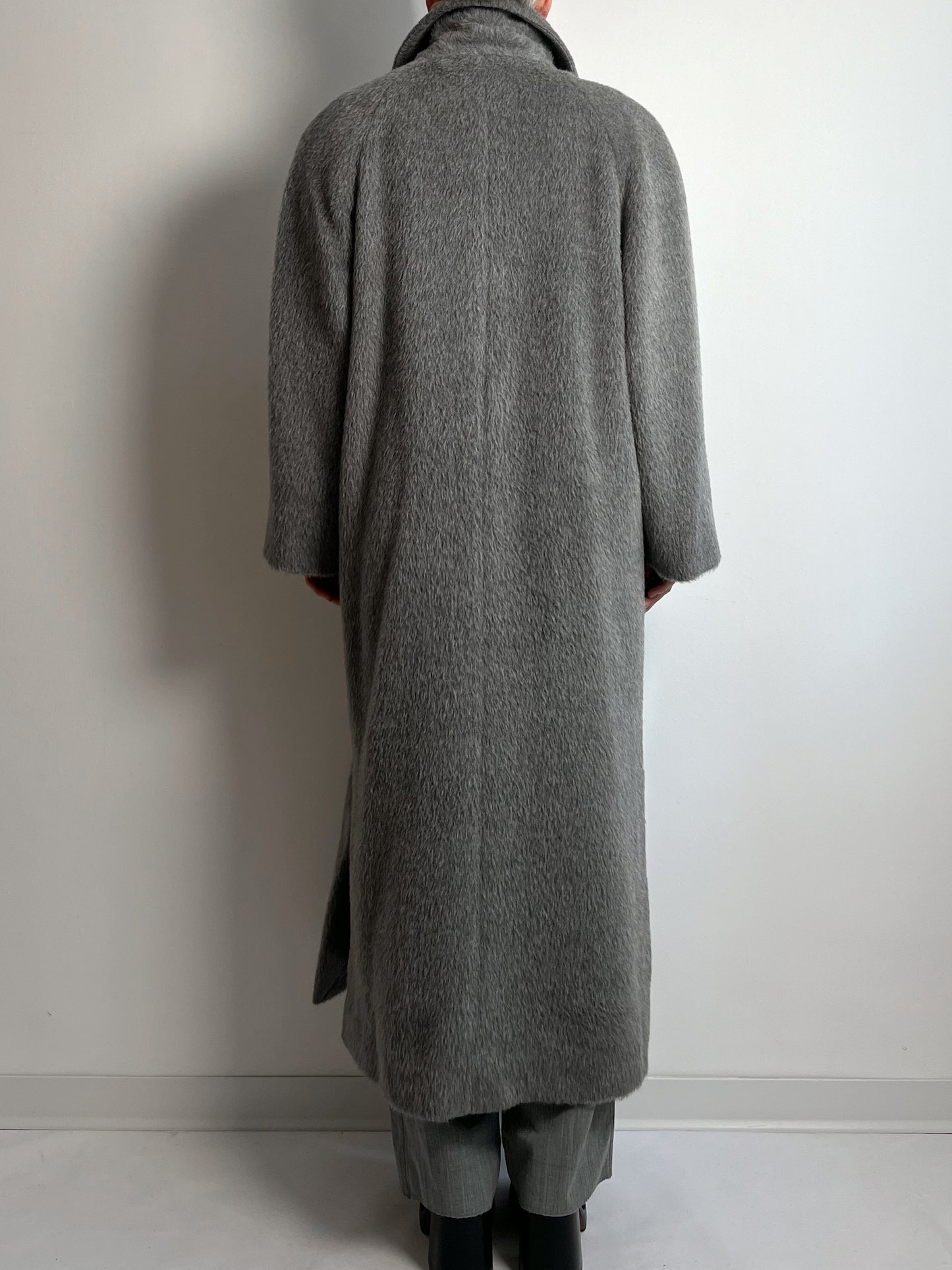 Piacenza lama grey long coat