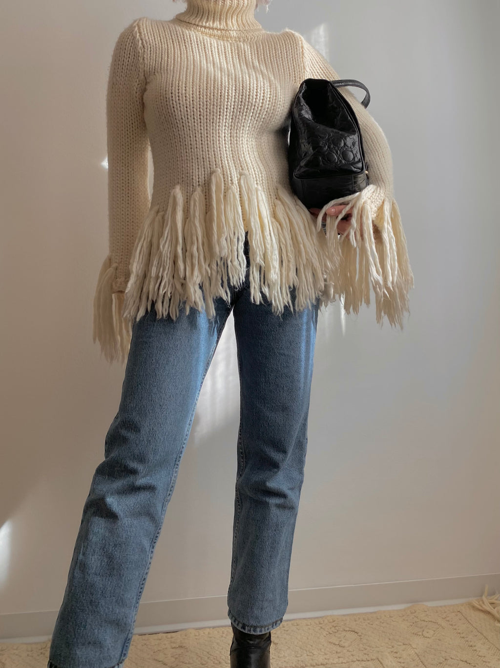 Maglione con maxi frange
