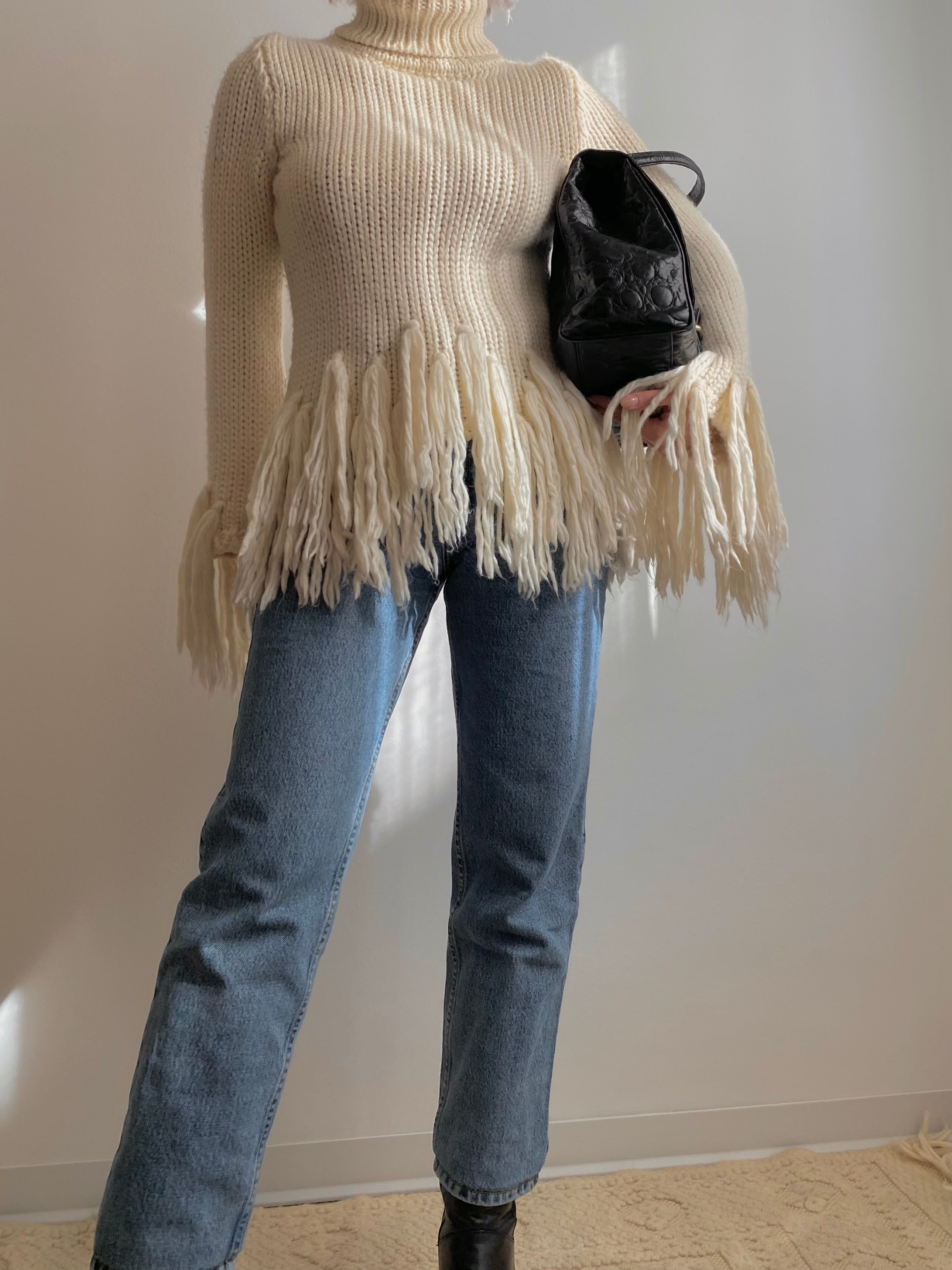 Maglione con maxi frange