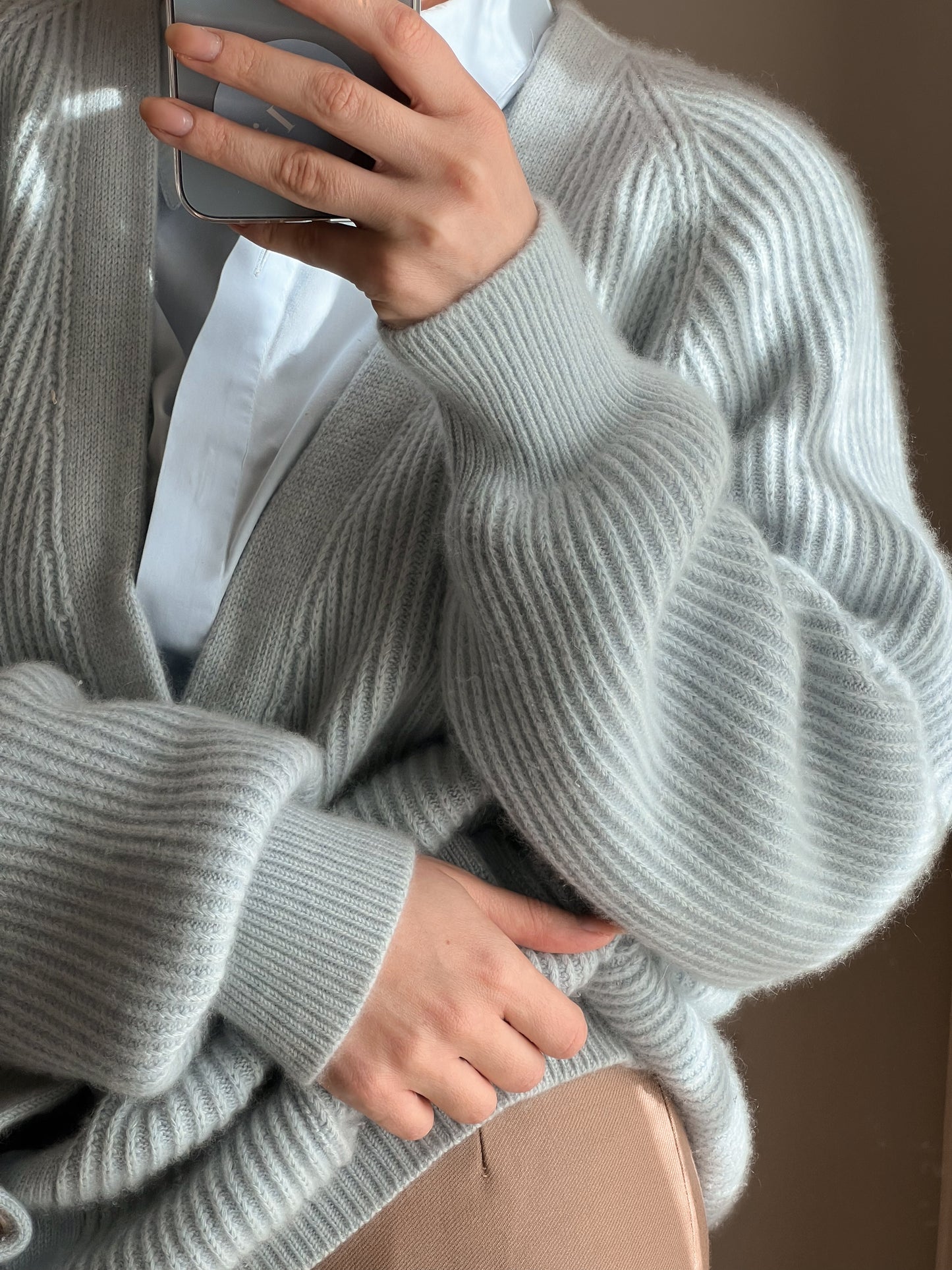 Cardigan azzurro in 100% cashmere