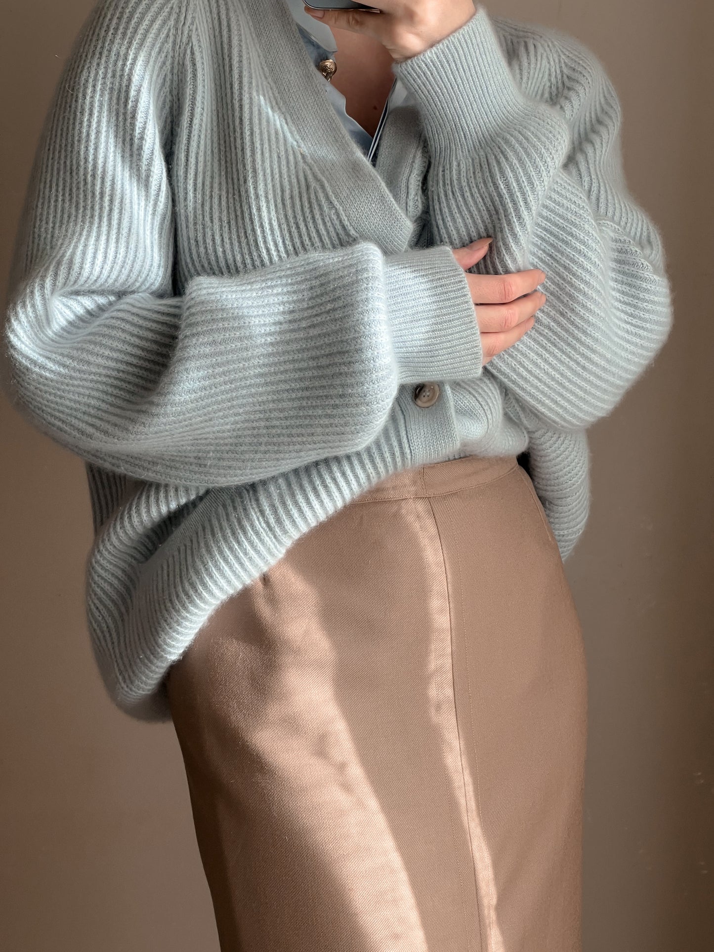 Cardigan azzurro in 100% cashmere