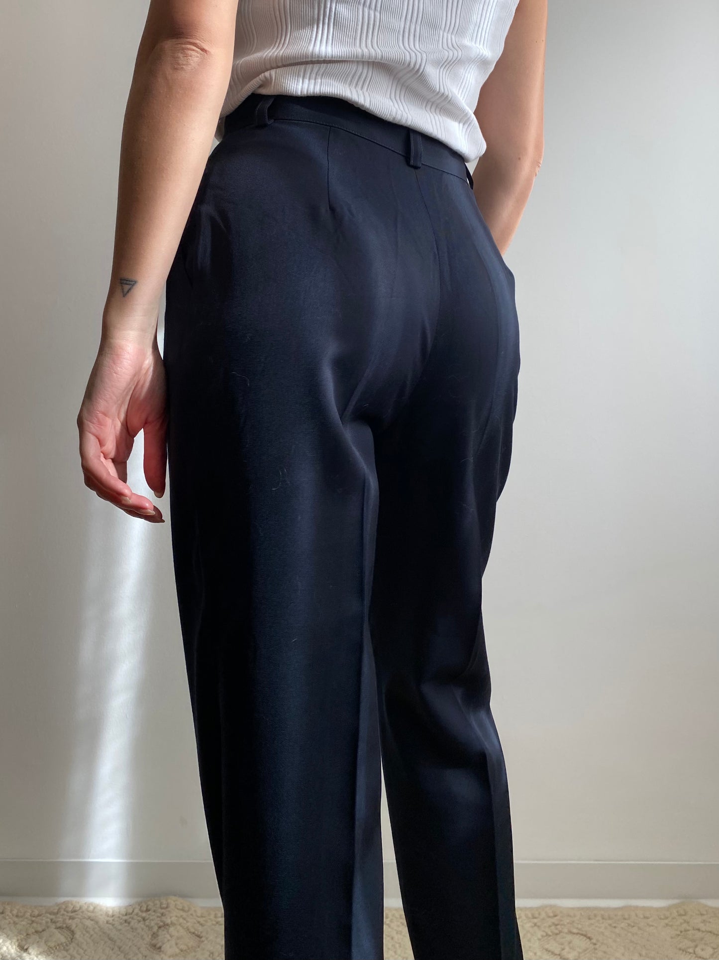 Pantaloni in pura lana vergine blu