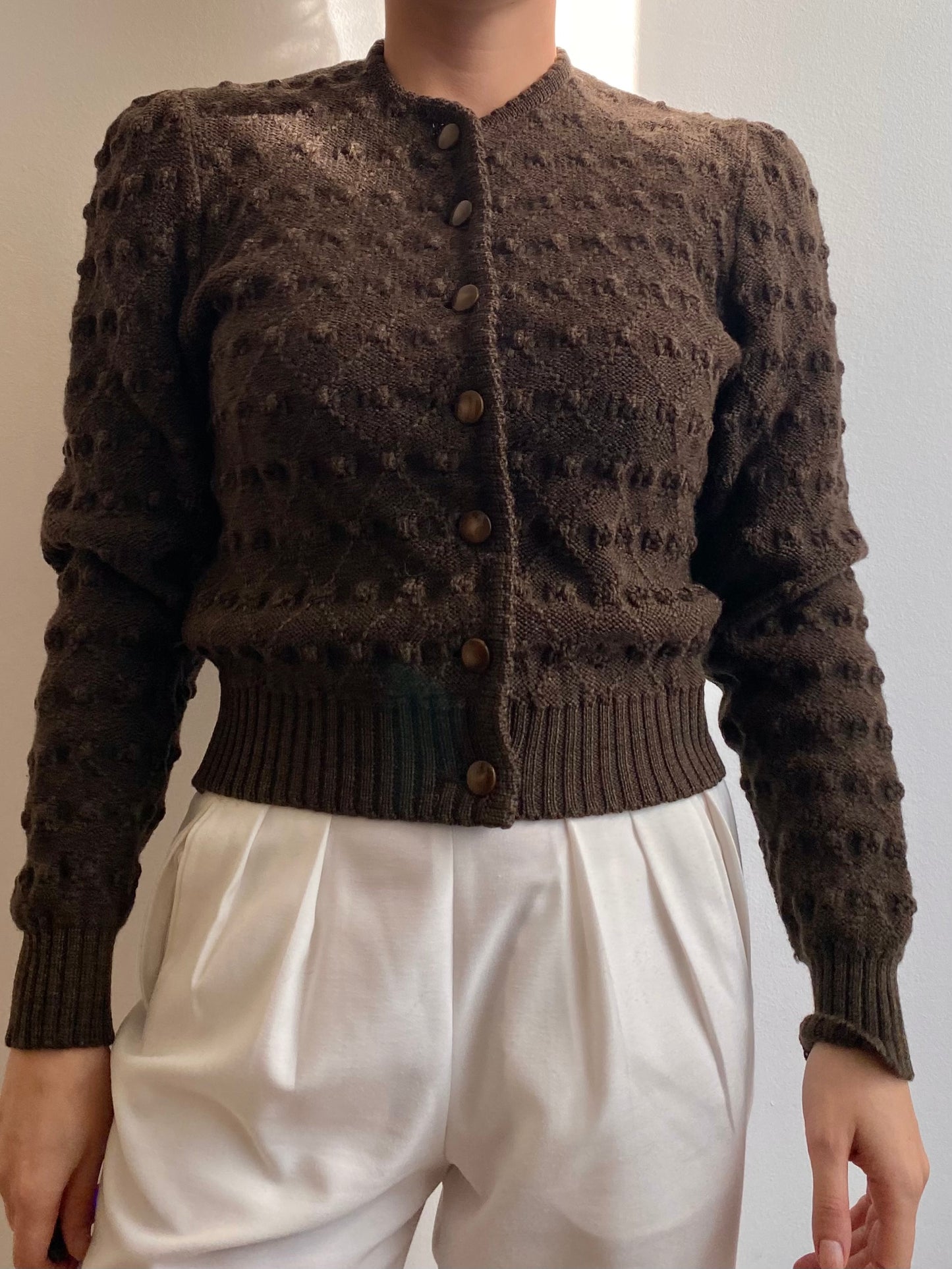 Cardigan in lana marrone