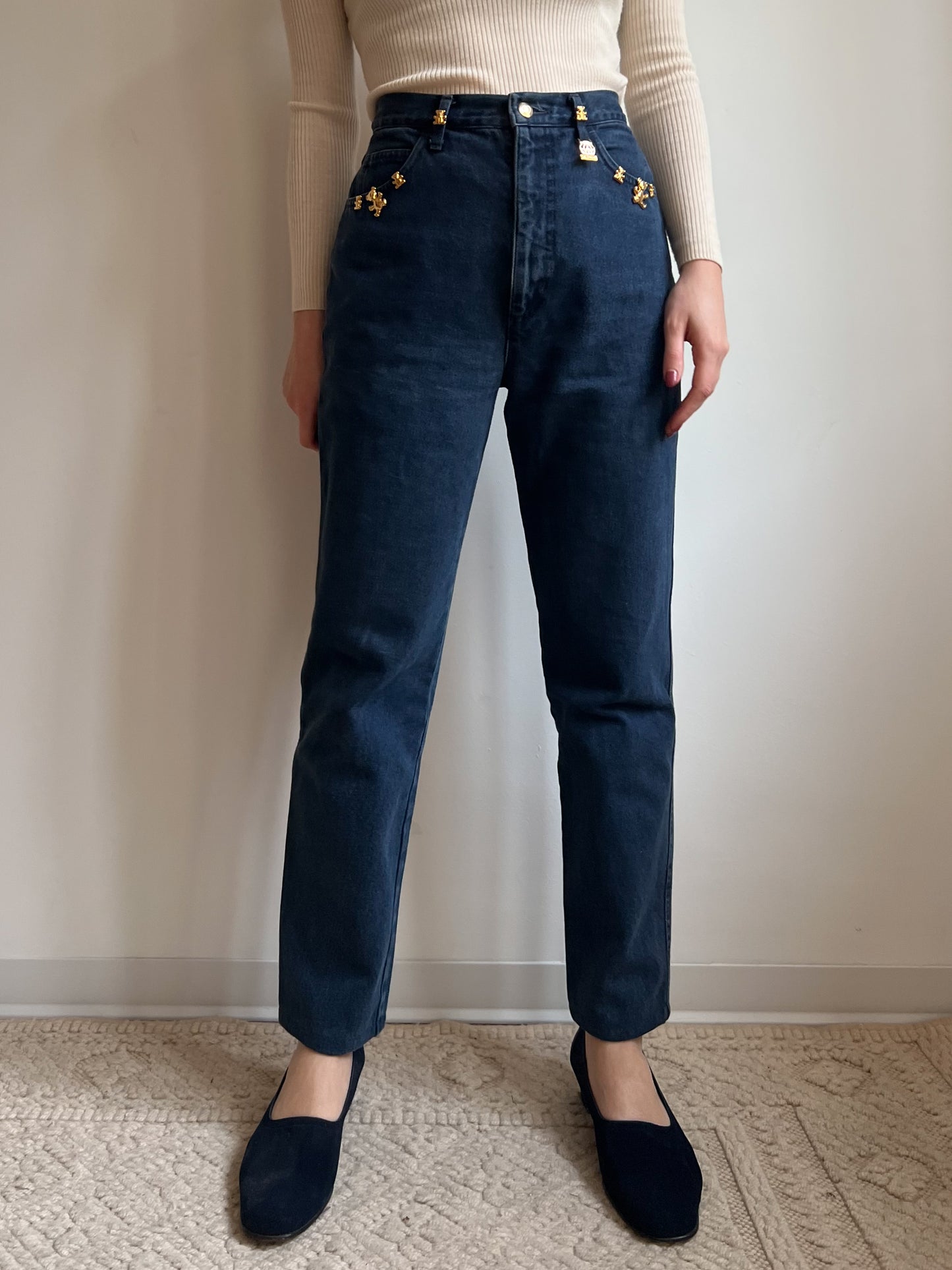 Jeans con orsetti dorati