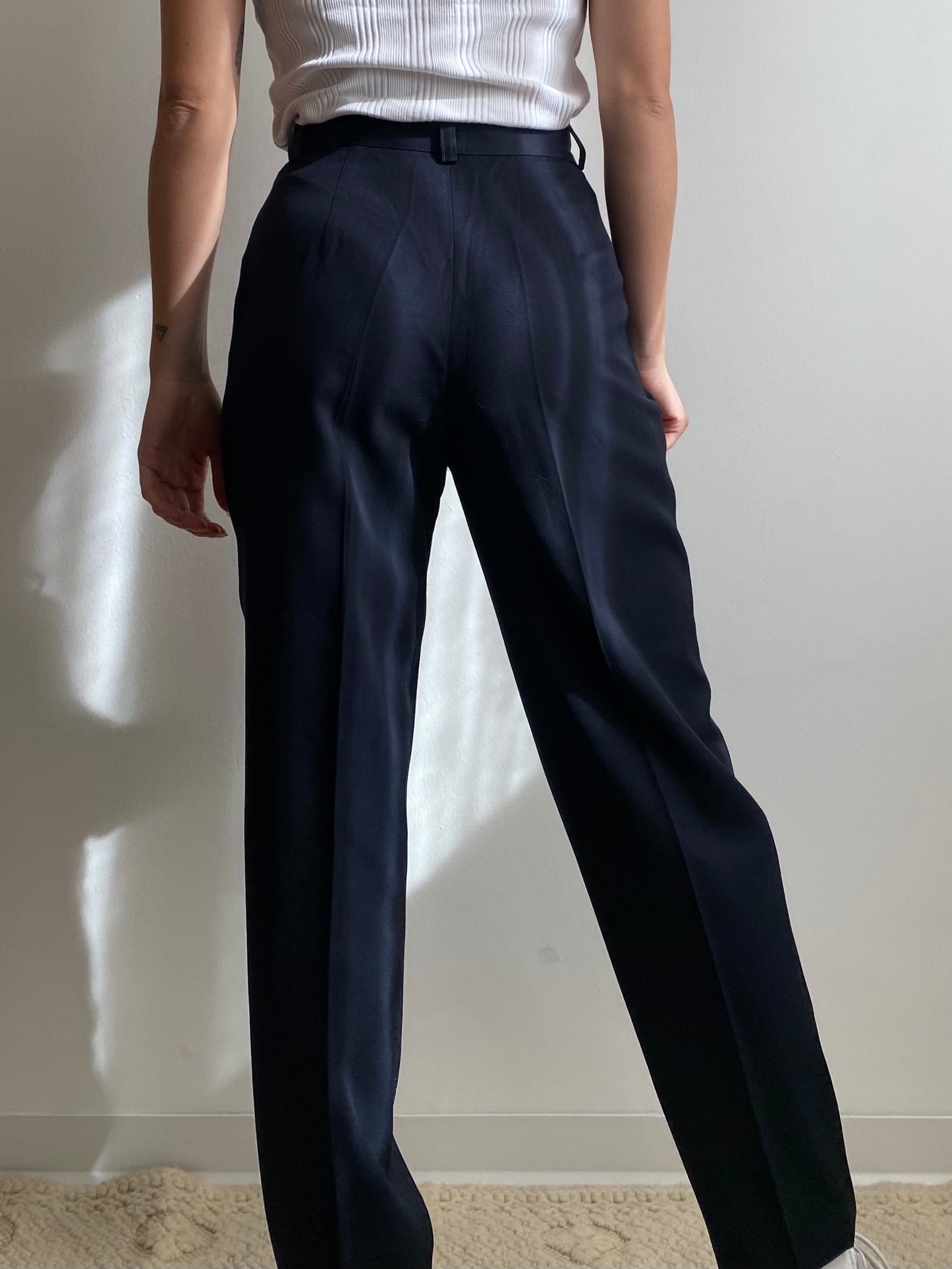 Pantaloni in pura lana vergine blu